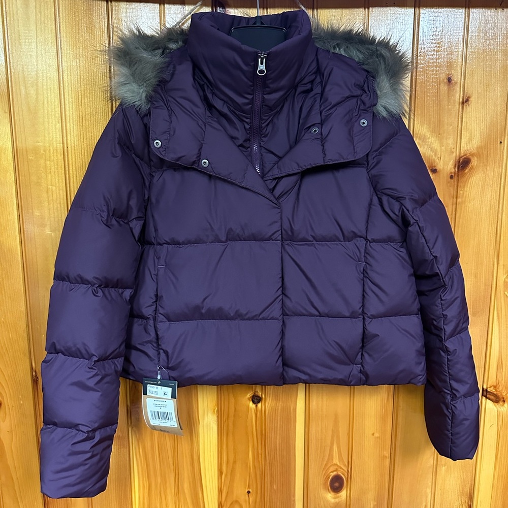 The North Face Dealio down short jacket NWT